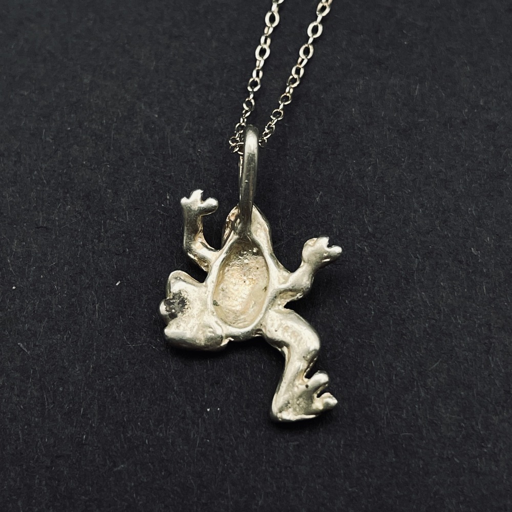 Vintage Sterling Silver Small Frog Charm Necklace Minimalist‎ Jewelry - Picture 6 of 9